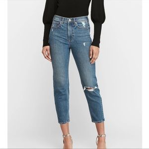 Express nwot light wash distressed stretch mom jeans 6
